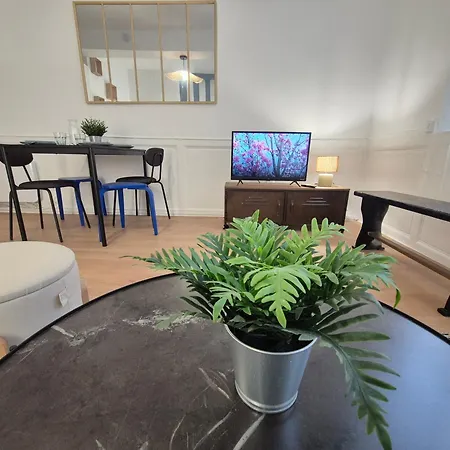 Le Norman Centre Historique Lumineux アパート